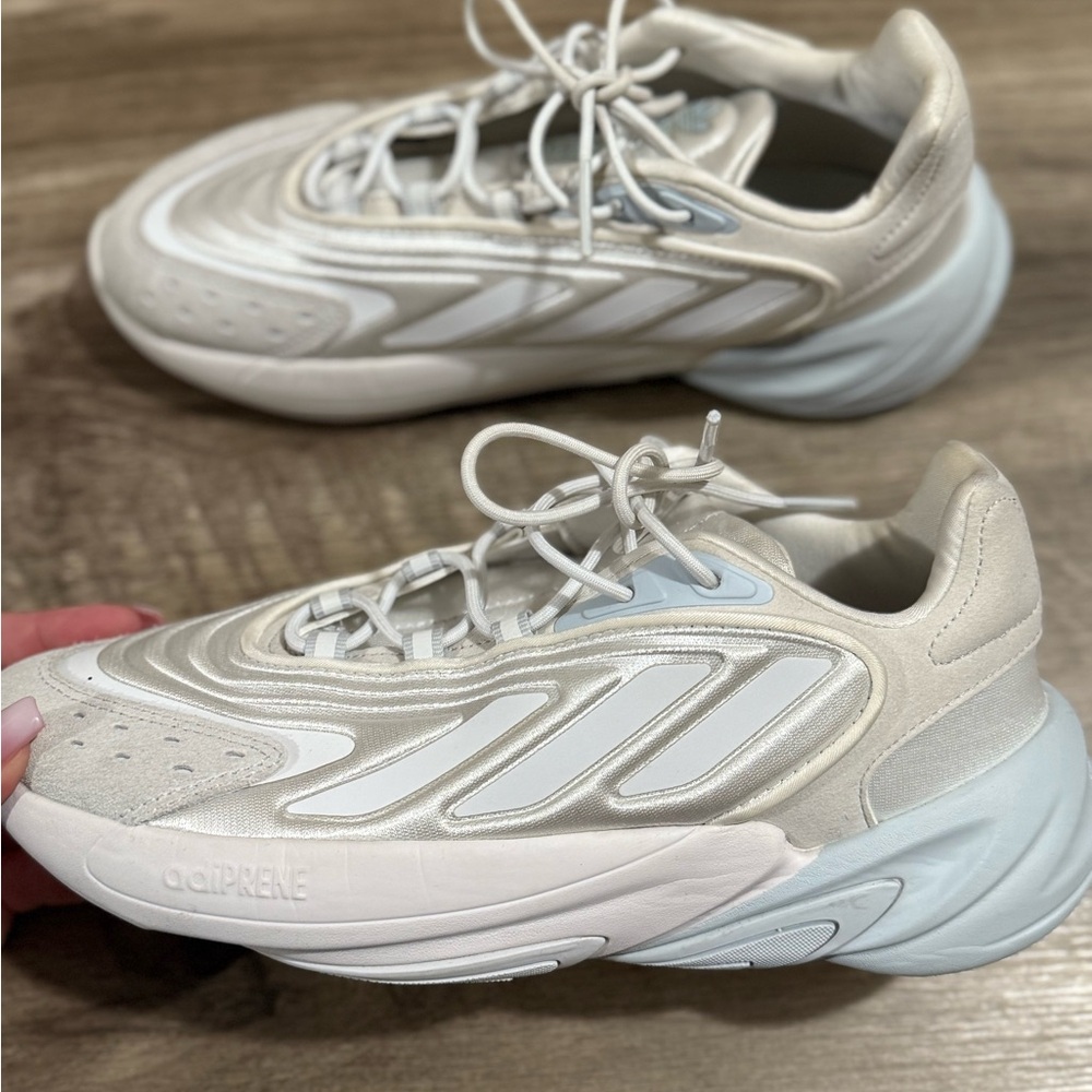 Adidas Ozelia casual shoes